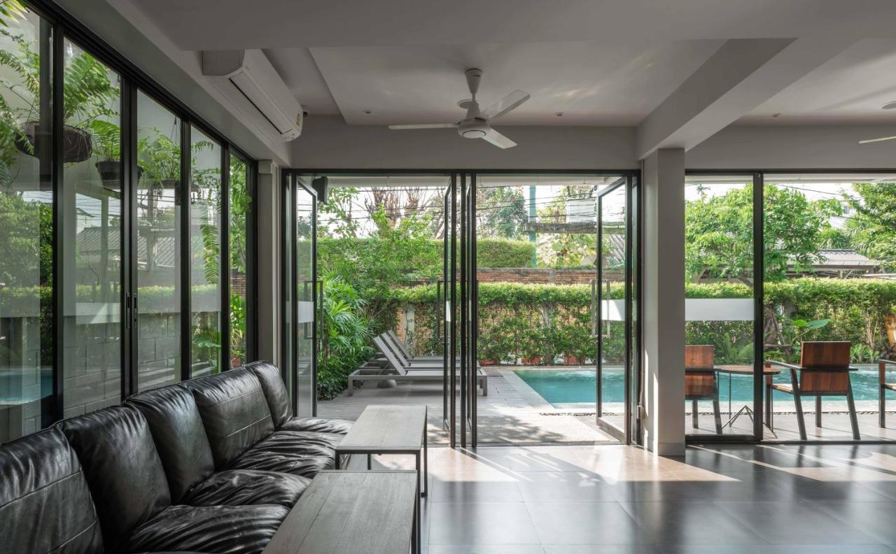 Por Thapae Gate Hotel Chiang Mai Exterior photo